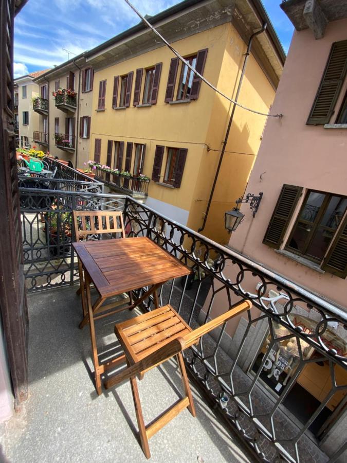 La Casa Del Corso Daire Arona Dış mekan fotoğraf