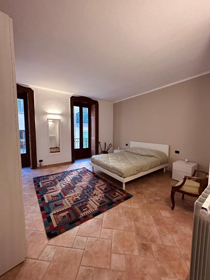 La Casa Del Corso Daire Arona Dış mekan fotoğraf